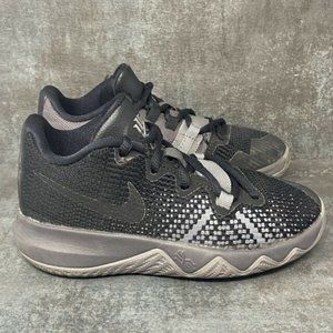 Nike Kyrie Flytrap Shoes Black/Gray Low Top Kids Size 11.5 C  AH3497-011 AA6